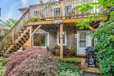 156 Bradford Street, Provincetown, MA 02657