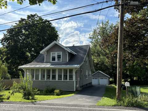 24 Willow Street, Guilderland, NY 12084