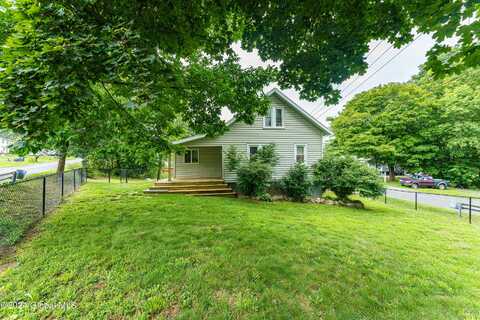 1200 River Road, Schaghticoke, NY 12182