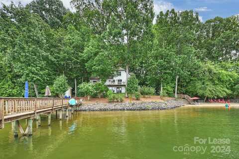 139 Hawkes Point Drive, Troutman, NC 28166