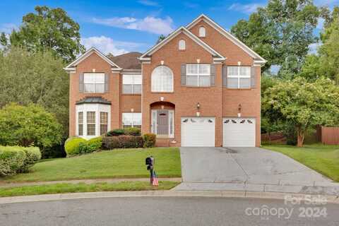 1801 Briarcrest Drive, Charlotte, NC 28269