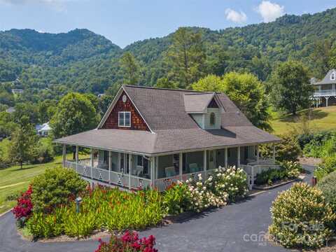 145 Mosa Drive, Waynesville, NC 28786