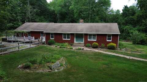 309 Roast Meat Hill Road, Killingworth, CT 06419