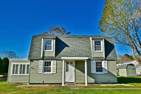 5 Meriden Road, Old Lyme, CT 06371