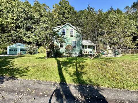 428 Chaffeeville Road, Mansfield Center, CT 06268