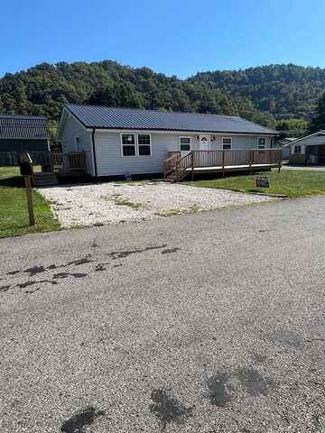 70 N Roberts Drive, Prestonsburg, KY 41653