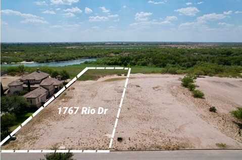 1767 Rio Dr., Eagle Pass, TX 78852