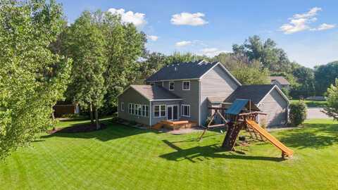 145 Luisa Court, Chaska, MN 55318