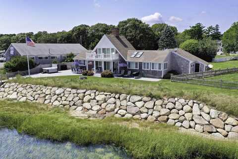 15 Ship Shops Way, South Yarmouth, MA 02664