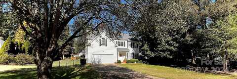 6915 Flaxton Drive, Charlotte, NC 28227