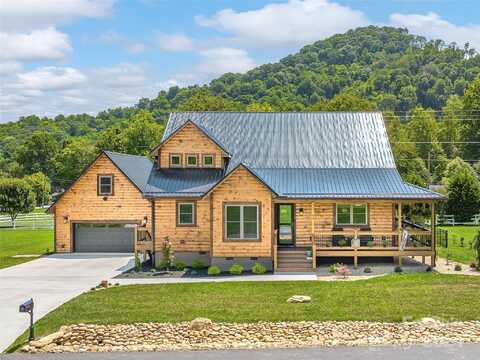 44 Kennerly Cove, Maggie Valley, NC 28751