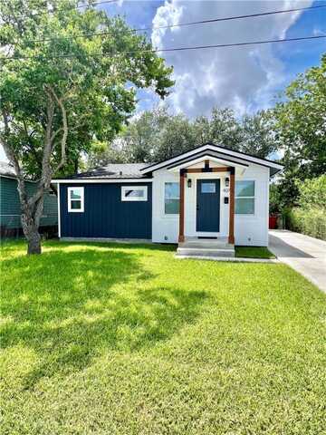 407 Jackson Avenue, Robstown, TX 78380