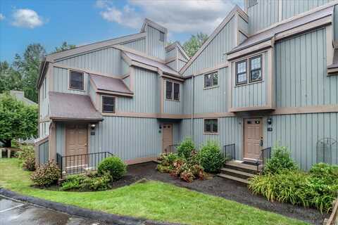 100 Heatherwood Drive, Brookfield, CT 06804