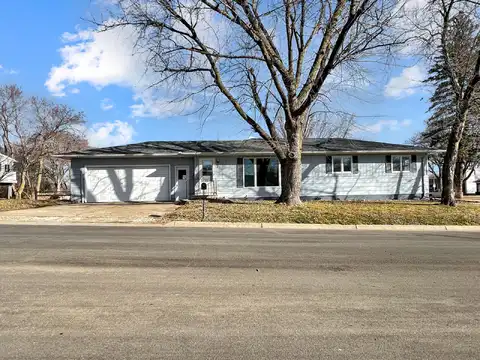 Christina, FAIRMONT, MN 56031