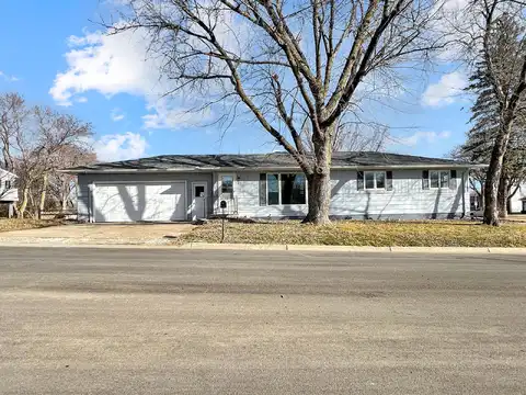 Christina, FAIRMONT, MN 56031