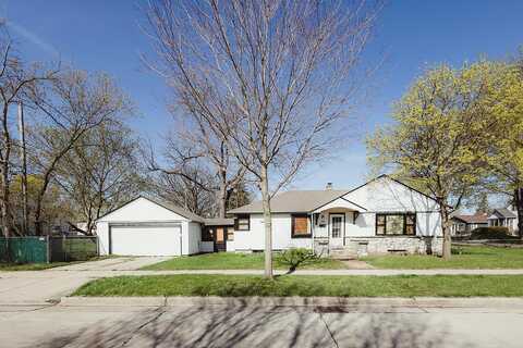 29Th, MILWAUKEE, WI 53209