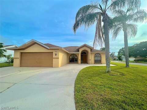 Maryann, ESTERO, FL 33928