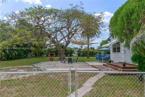 5Th, HALLANDALE BEACH, FL 33009