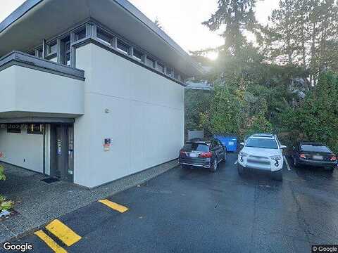 34Th, MERCER ISLAND, WA 98040