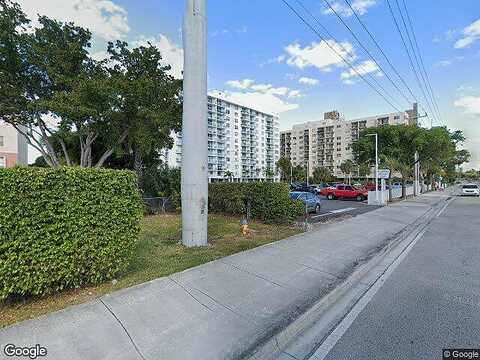 163Rd, NORTH MIAMI BEACH, FL 33160