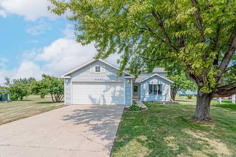 Village Green, MOORHEAD, MN 56560