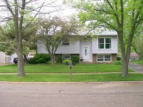 Larchmont, BOLINGBROOK, IL 60440