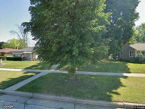 90Th, MILWAUKEE, WI 53225