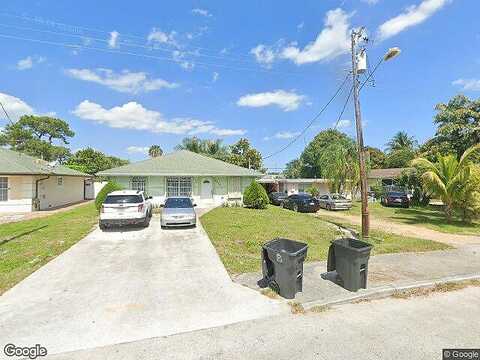 Carver, LAKE WORTH, FL 33463