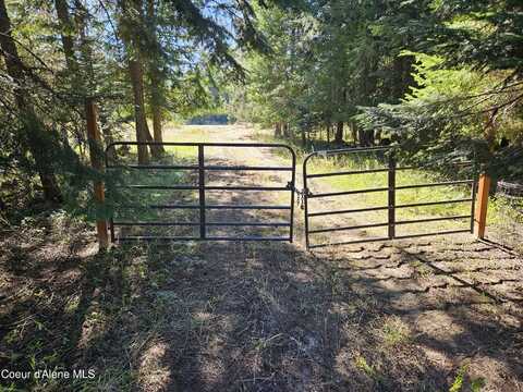 62 Westley Ln, Priest River, ID 83856