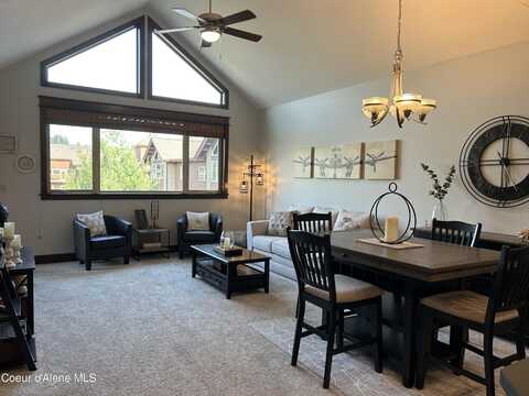 2051 N MAIN ST, Coeur D Alene, ID 83814