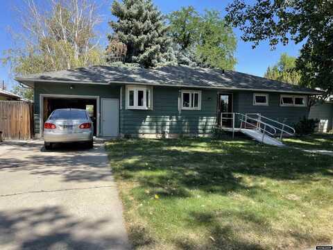 1303 Crest Way, Worland, WY 82401