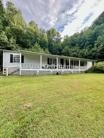 134 Jim Potter Branch, Prestonsburg, KY 41653