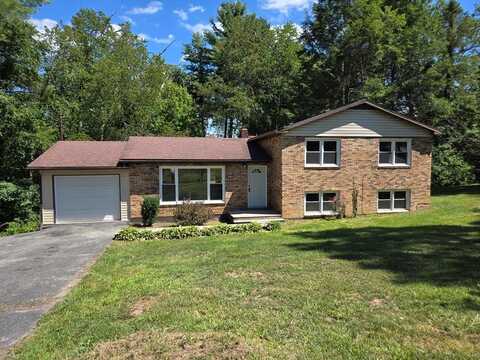 224 GRANDVIEW ROAD, DANIELS, WV 25832