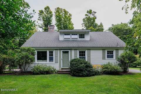 28 Manville St, Great Barrington, MA 01230