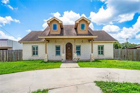 907 E Doddridge Avenue, Kingsville, TX 78363