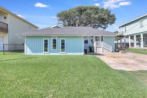 229 Starboard Avenue, Rockport, TX 78382