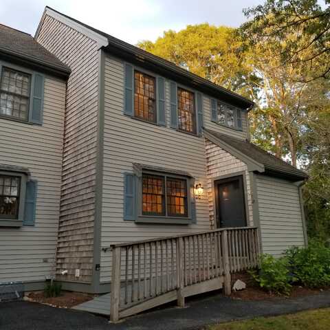 35 Santuit Pond Way, Mashpee, MA 02649