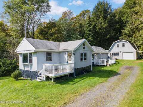 137 Lake Road, Westerlo, NY 12023