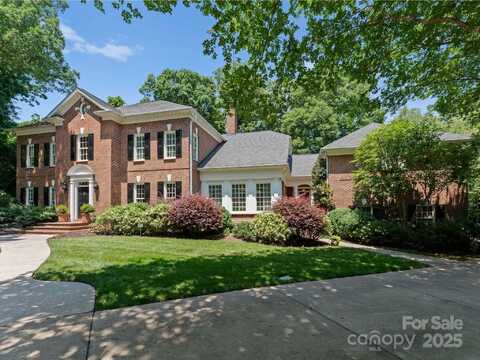 4301 Fairview Oaks Drive, Charlotte, NC 28211