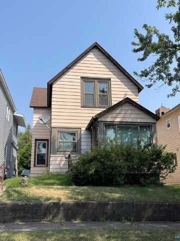 315 2nd Ave, Two Harbors, MN 55616