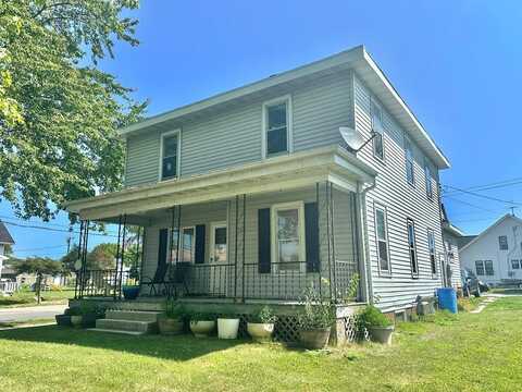 1100 Division St, Algoma, WI 54201