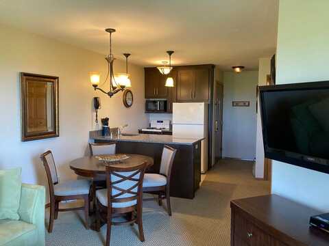 4920 Landmark Cir, Egg Harbor, WI 54209