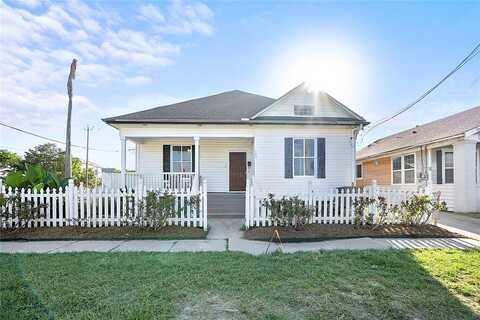 37Th, GALVESTON, TX 77550