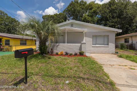 13Th, JACKSONVILLE, FL 32209
