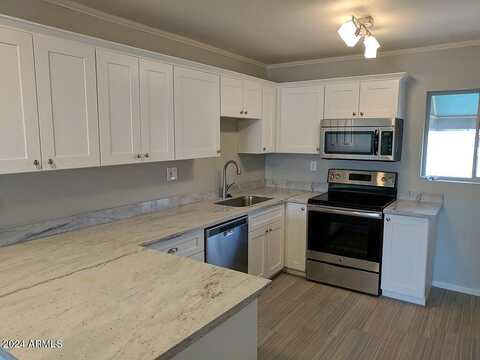 Colter, PHOENIX, AZ 85014