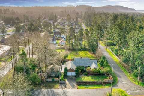 37Th, SEAVIEW, WA 98644