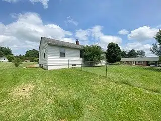 Elm, TAZEWELL, TN 37879