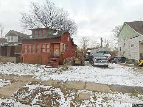 Young, DETROIT, MI 48205