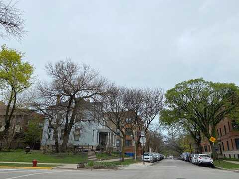 Leland, CHICAGO, IL 60640