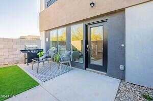 N Parkview Place 17, Surprise, AZ 85374